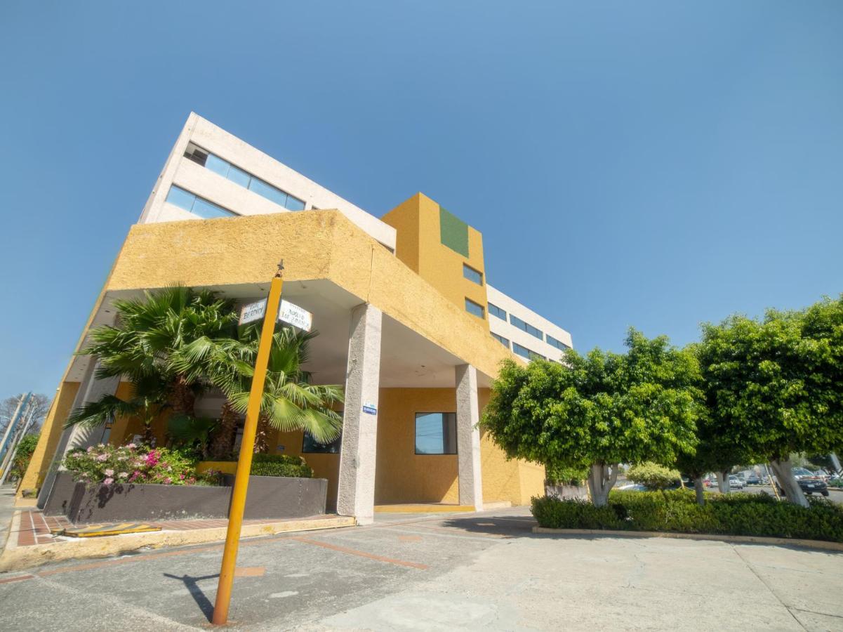 Capital O Hotel Casa Real Celaya Celaya  Exteriör bild