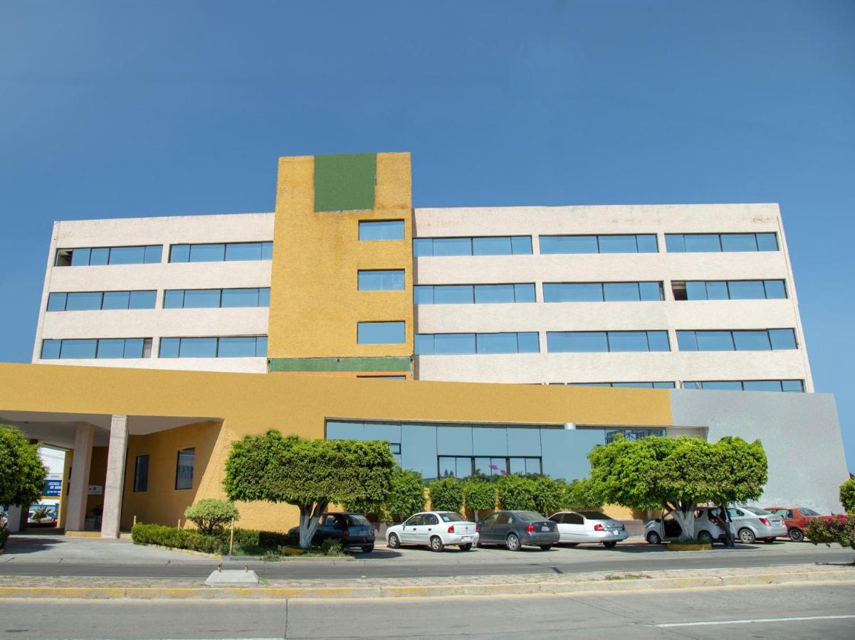 Capital O Hotel Casa Real Celaya Celaya  Exteriör bild